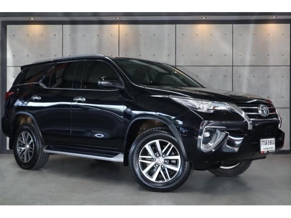 2018 Toyota Fortuner 2.4 V SUV AT  (ปี 15-18) B6983